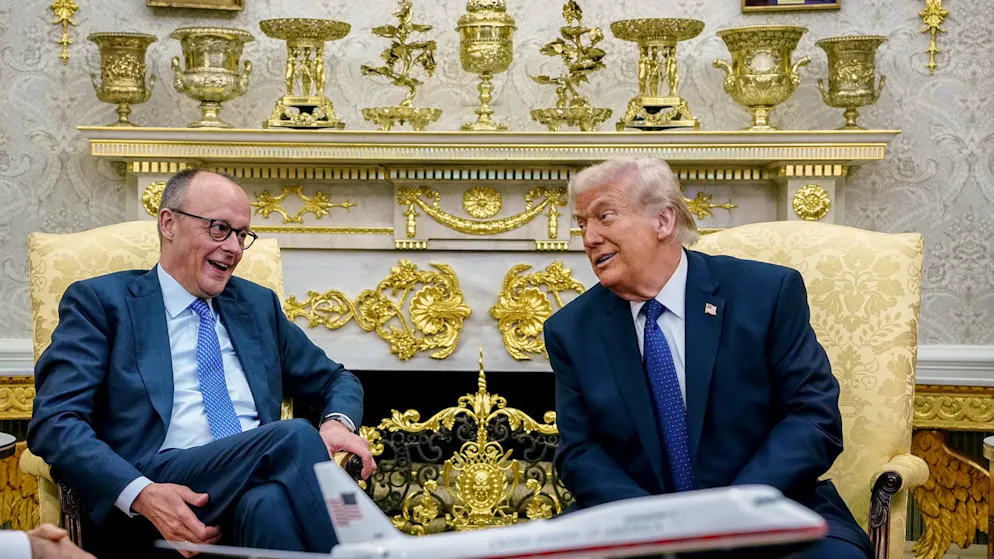 Treffen im Oval Office. Zwischen Trump und Merz kommts zu heikler Situation, die noch nachwirken könnte