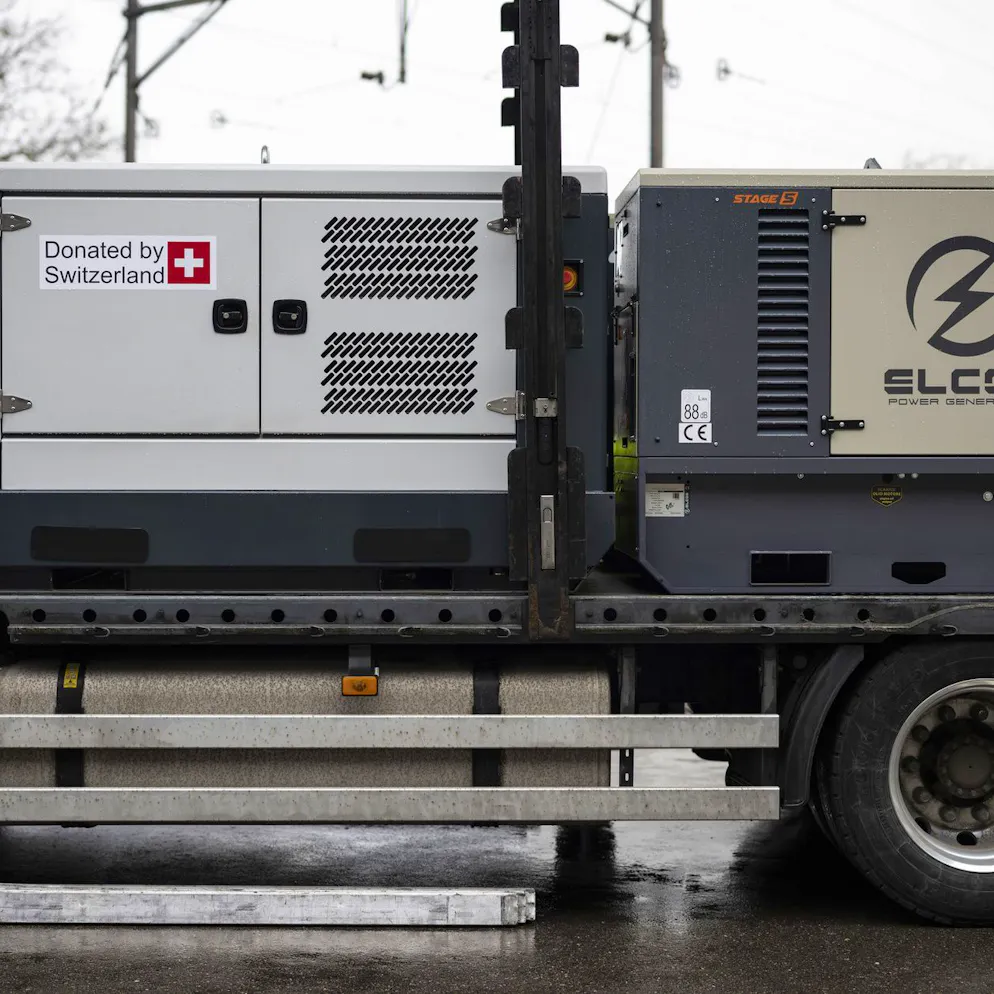 Aide à l'Ukraine. La livraison suisse de générateurs est arrivée à Kiev