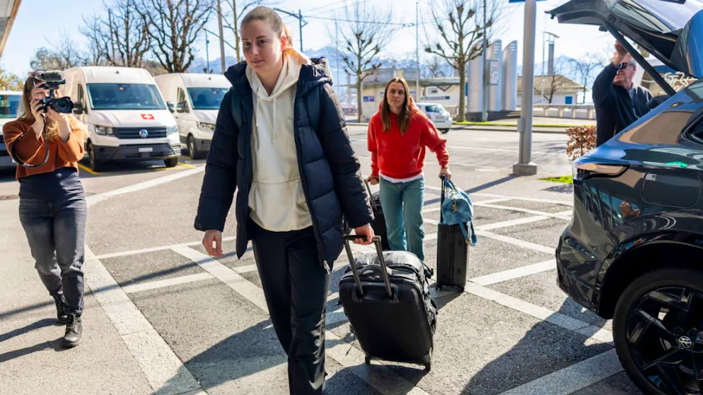 Abreise aus Nati-Camp. Julia Stierli fällt mit Gehirnerschütterung aus