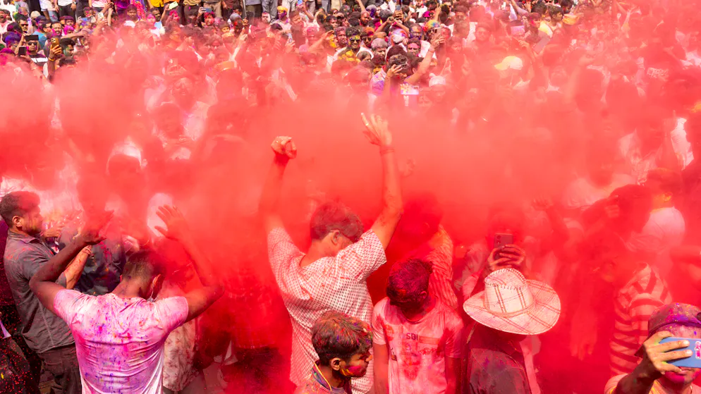 Frühling, Farben und Ausnahmezustand. Wenn ganz Indien bunt wird: Millionen feiern das Holi-Farbenfest