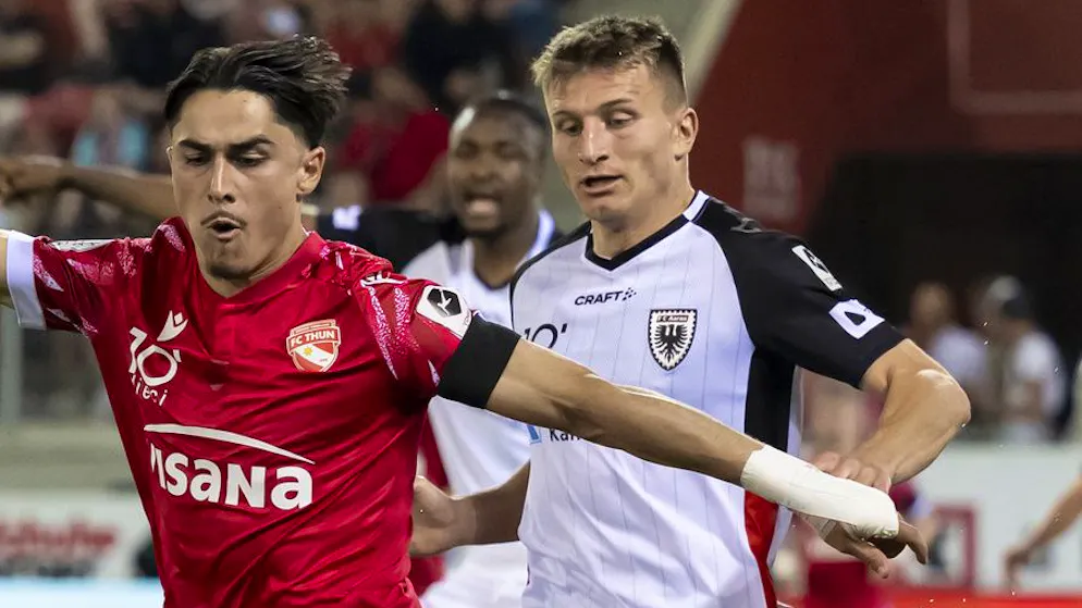 She was a national team star. Aarau defender Dickenmann follows in the footsteps of his cousin Lara