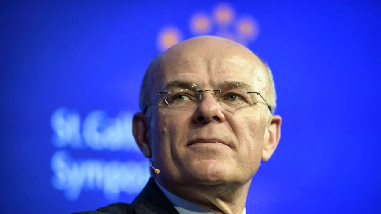 Insurance companies. Zurich CEO Mario Greco collects salary of over 10 million for 2025