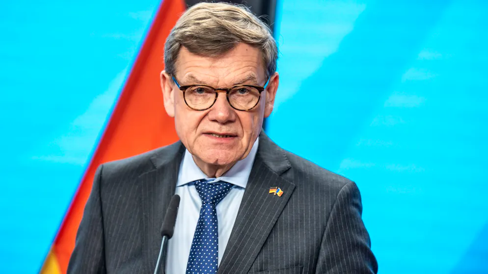 Der deutsche Aussenminister Johann Wadephul warnt vor einer weiteren Eskalation im Iran-Krieg.