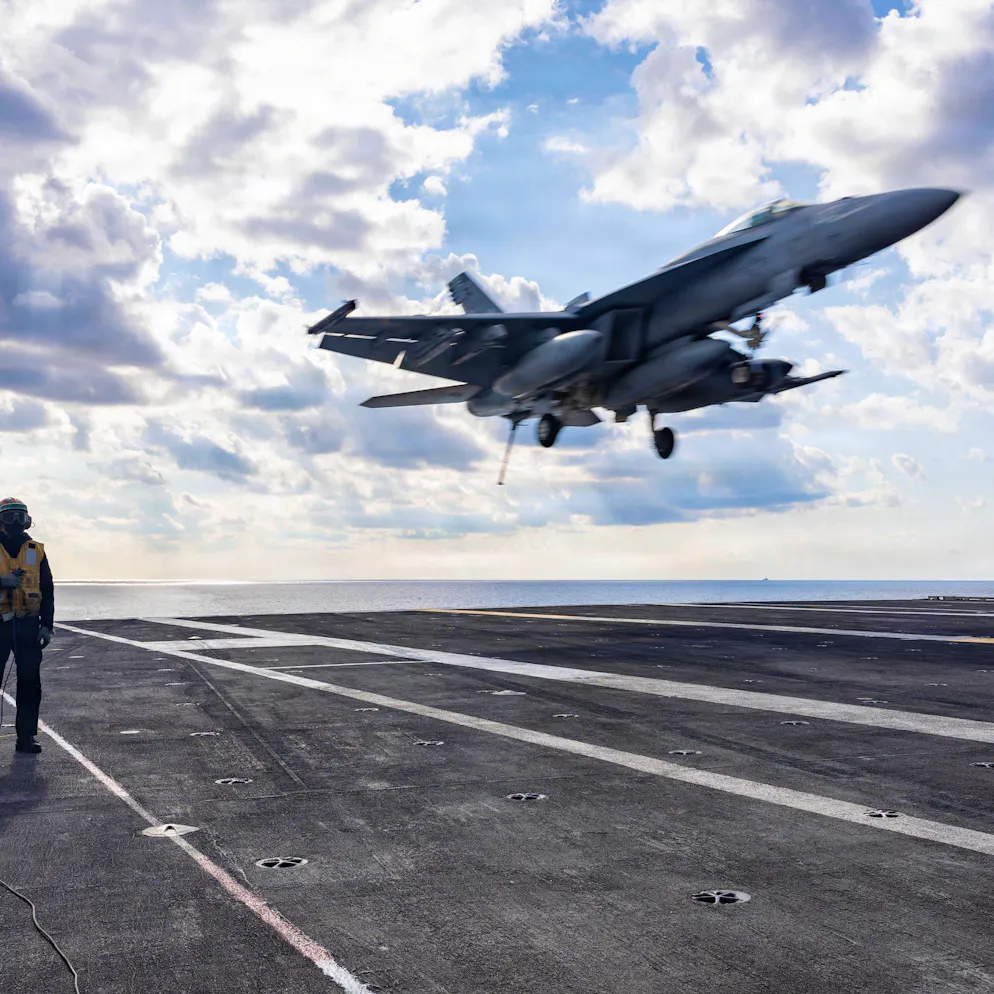 Actu et dicton du jour. Pourquoi les avions militaires américains évitent de survoler la Suisse