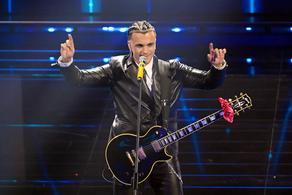 Samurai Jay sul palco dell'Ariston.