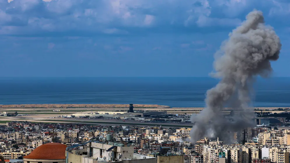 Medio Oriente. Israele: «Intensi bombardamenti su Beirut, colpiti siti Hezbollah»