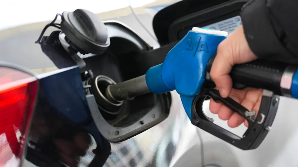 Guerra in Iran. Laurent Horvath, esperto di geopolitica dell'energia: «Aumentare già ora il prezzo della benzina in Svizzera è opportunismo»