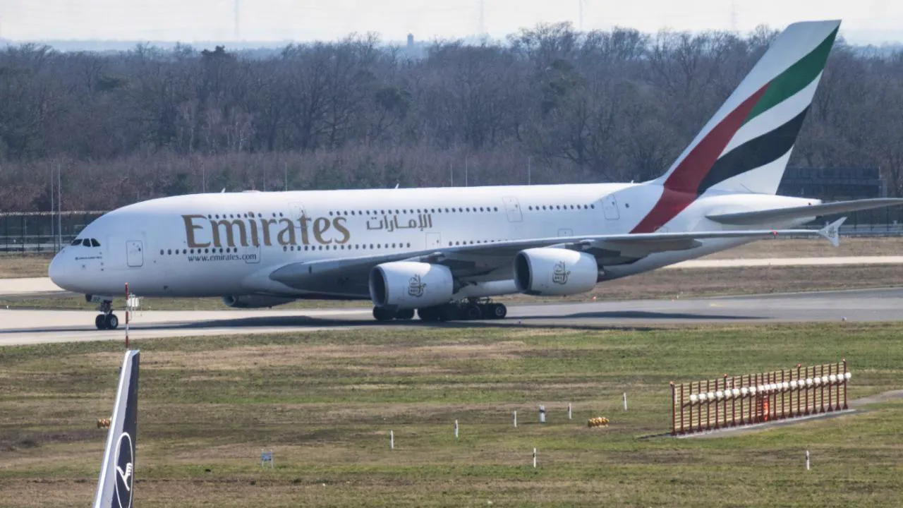 Germany. Due to Iran war: tourists still waiting for return flight