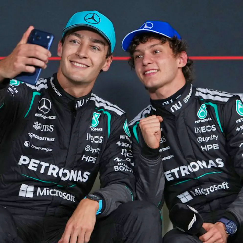 Formel 1. Mercedes-Duo im Qualifying überlegen, Verstappen mit Unfall