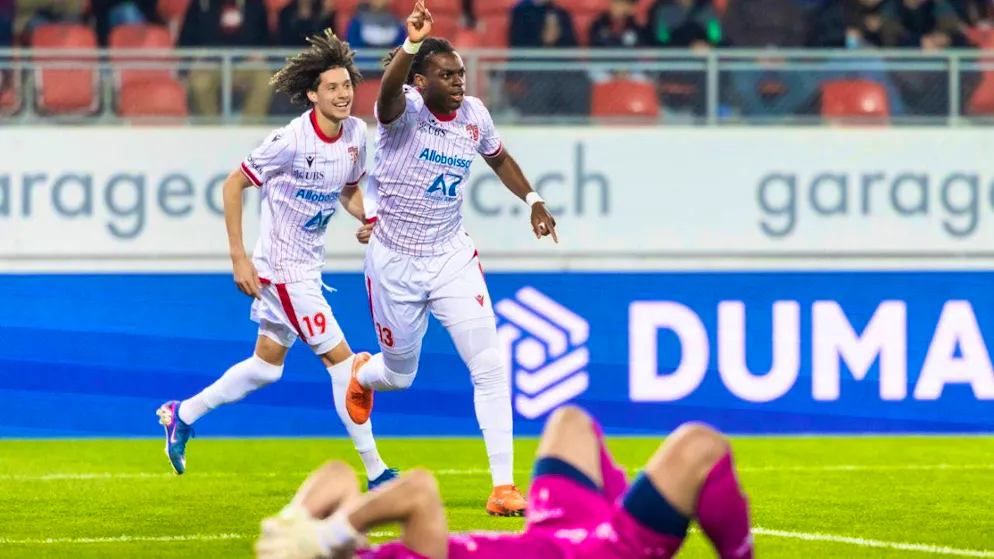 Winsley Boteli is delighted with the 1-1 draw, while Winterthur goalkeeper Kapino struggles with fate