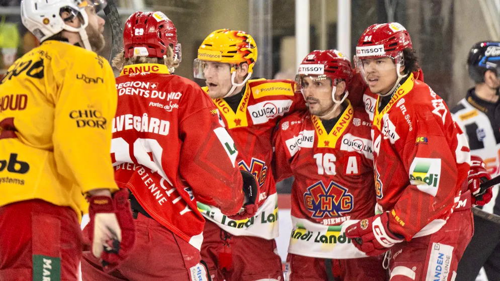 Bienne bat Langnau et jouera le play-in de National League - Gallery. Les Biennois sont encore dans la course aux play-off.