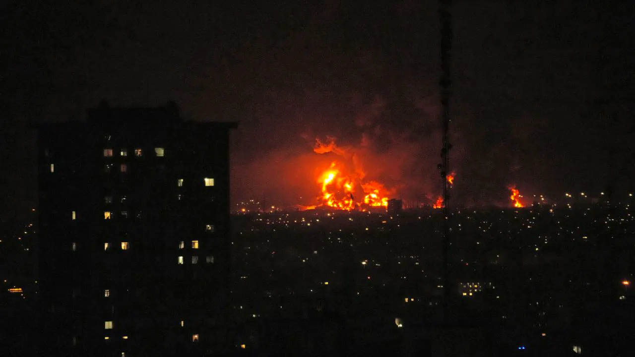 Politics. Israel's military: Iranian oil reserves also attacked