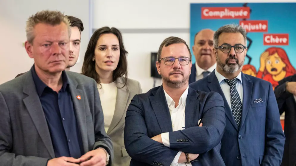 Le peuple dit oui à l'imposition individuelle par 54% - Gallery. Le Centre et les opposants à l'imposition individuelle tablent sur une autre initiative en cours de traitement pour "rectifier le tir".