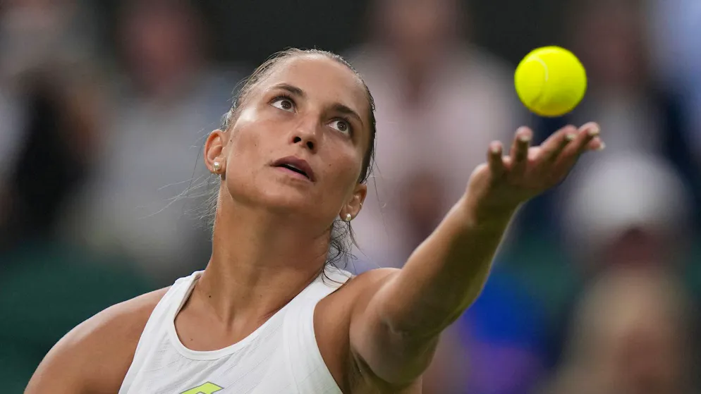 Waffen-Foto auf Privat-Handy. Erpresser droht Tennis-Spielerin vor Match mit Gewalt gegen Familie