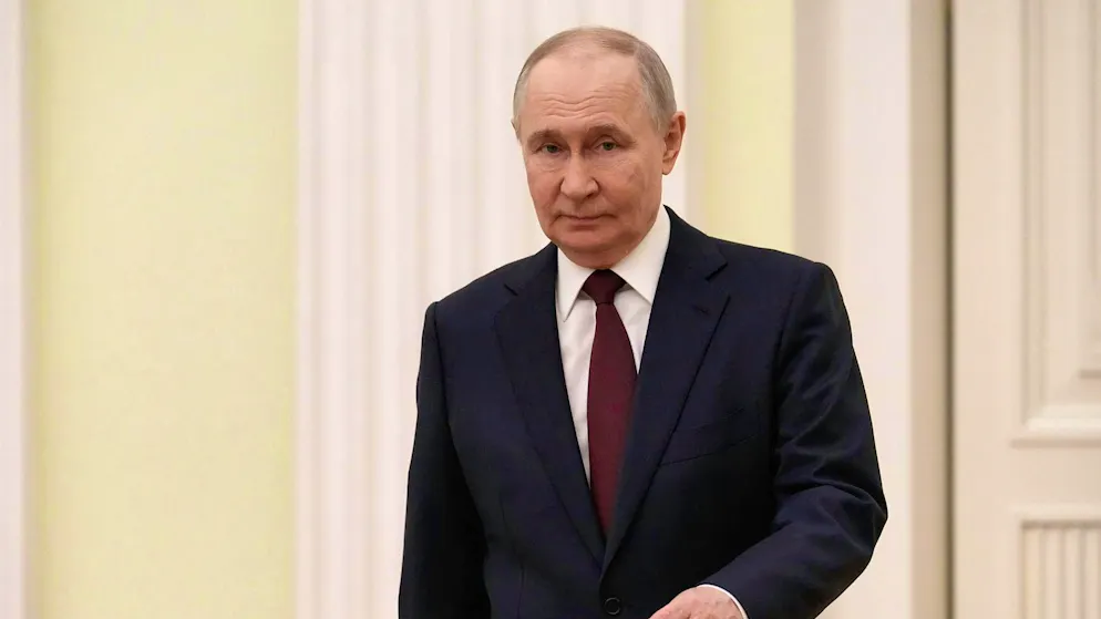 La propaganda russa solitamente ritrae Putin come un presidente forte e in salute.