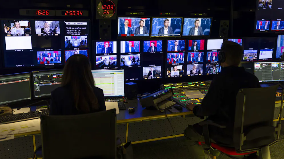 Votazioni federali. Per la maggioranza dei Cantoni 200 franchi non bastano, bocciata l'iniziativa SSR