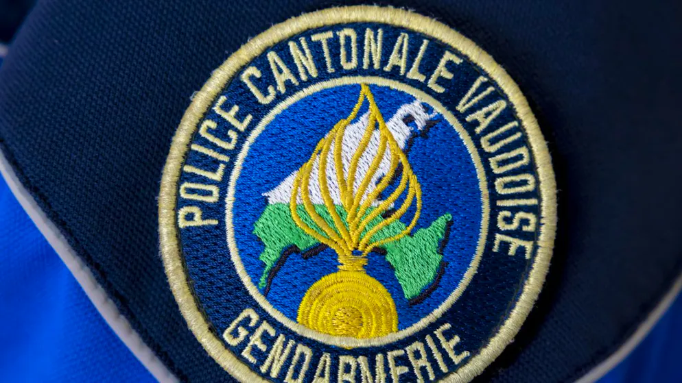 Vaud. Un 16enne fugge dalla polizia e causa un frontale, un morto e tre feriti a Granges-près-Marnand