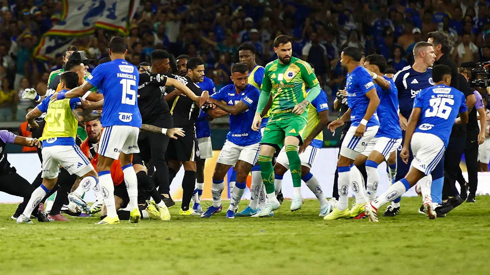 Match abandoned and 23 red cards. Military police break up fierce mass brawl in Brazil