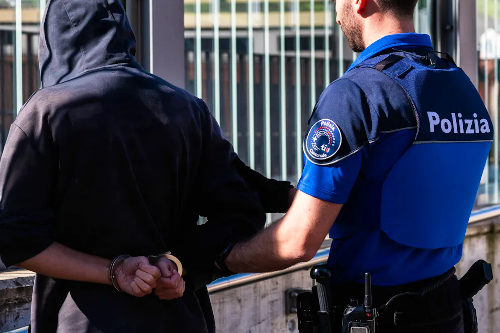 La polizia interviene (immagine simbolica).