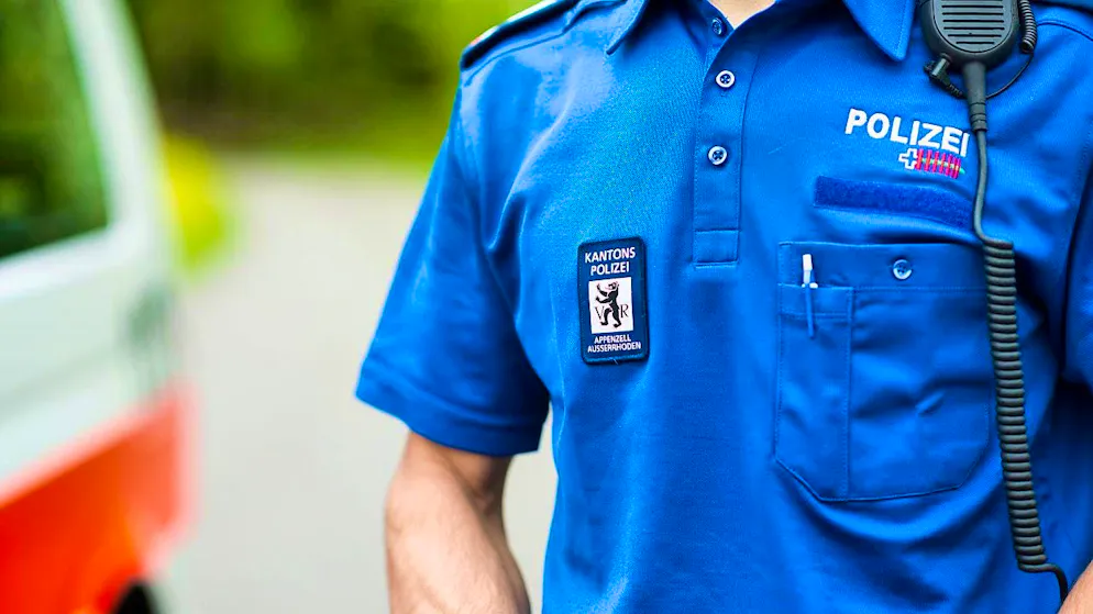The Appenzell Ausserrhoden cantonal police are currently investigating the death of a mountaineer who died in an accident.