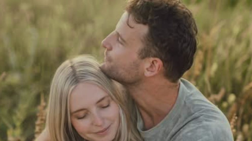 «Wir sind gescheitert». Ex-Bachelor Janosch Nietlispach gibt Beziehungsaus bekannt