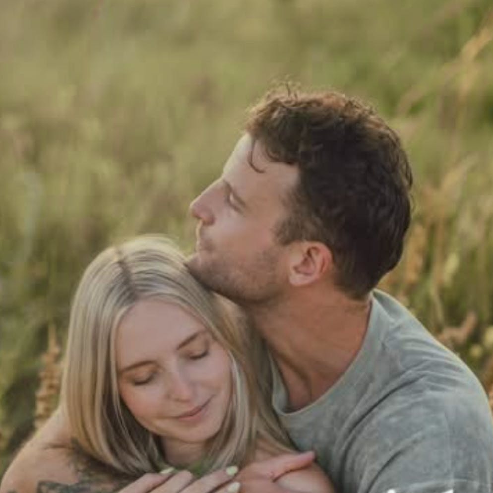 «Wir sind gescheitert». Ex-Bachelor Janosch Nietlispach gibt Beziehungsaus bekannt