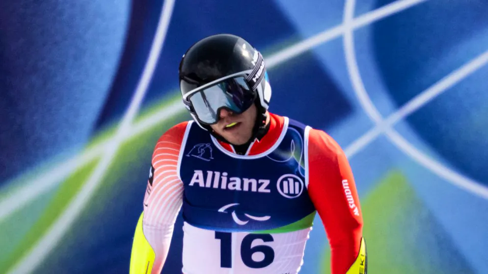 Robin Cuche scheidet in der Alpinen Kombination im Super-G aus.