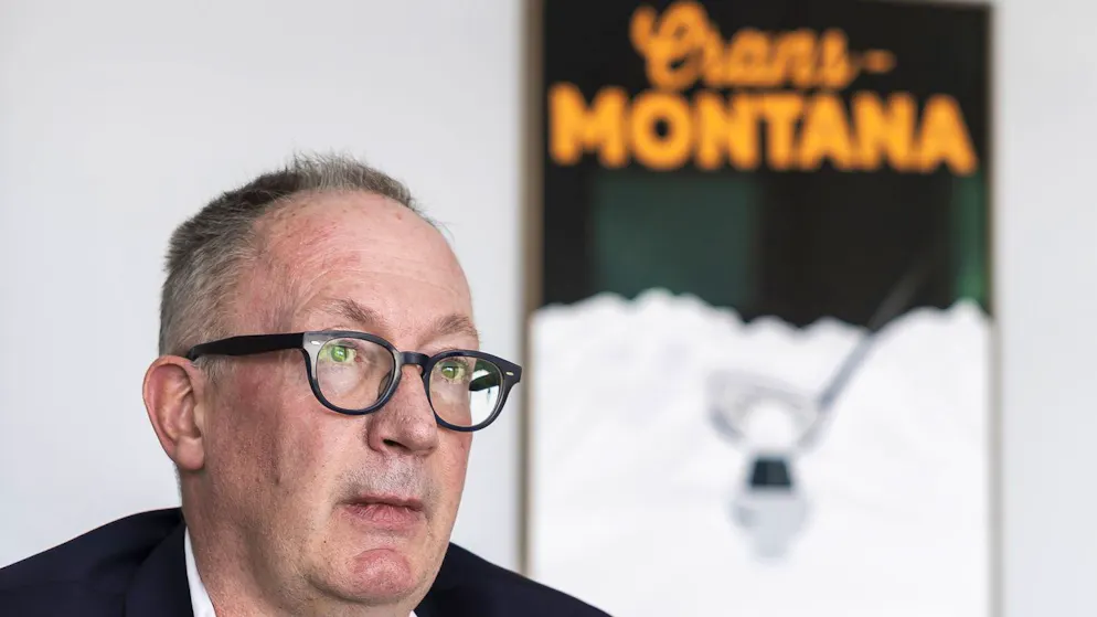 Gemeindepräsident Nicolas Féraud nimmt nicht mehr an den Krisensitzungen im Zusammenhang mit der Brandkatastrophe in Crans-Montana teil. (Archiv)