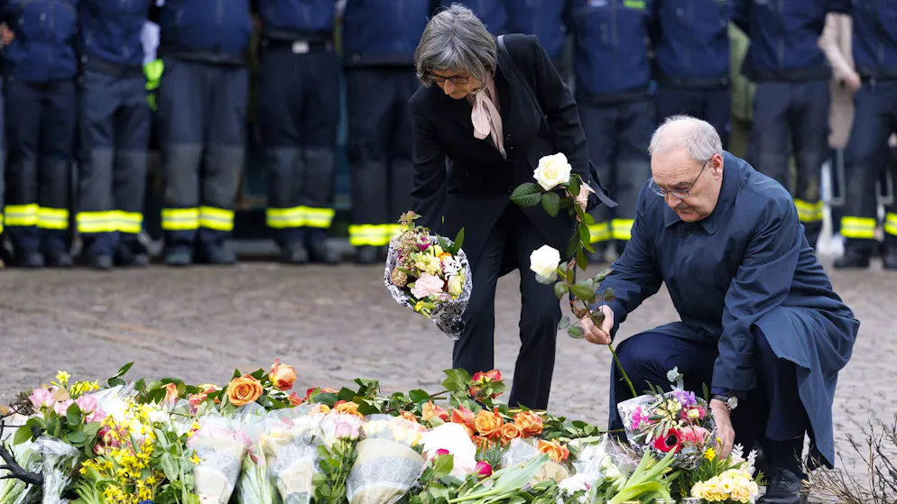 Ticker on the Postbus fire. All fatalities identified - including the bus driver and a 16-year-old teenager