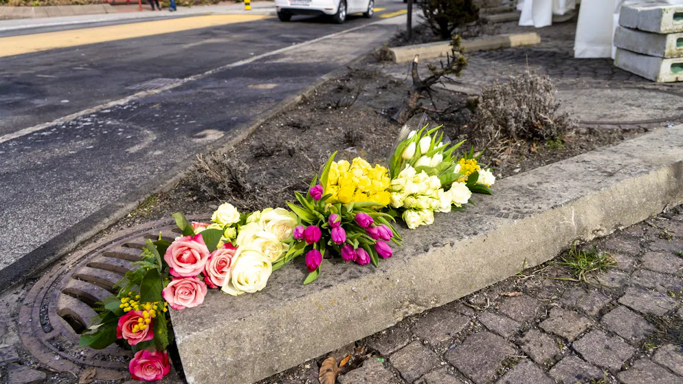Il riassunto della conferenza stampa. Rogo dell'autopostale a Kerzers: «Una persona si è data fuoco. È tra le vittime. Era un marginale»