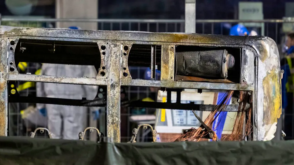 Canton Friborgo. Rogo di un autopostale a Kerzers, esclusa la pista dell'atto terroristico