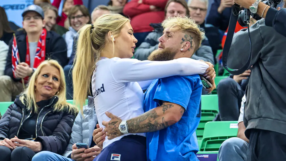 Dopo le polemiche. Jake Paul regala un'auto da mezzo milione alla campionessa olimpica Jutta Leerdam