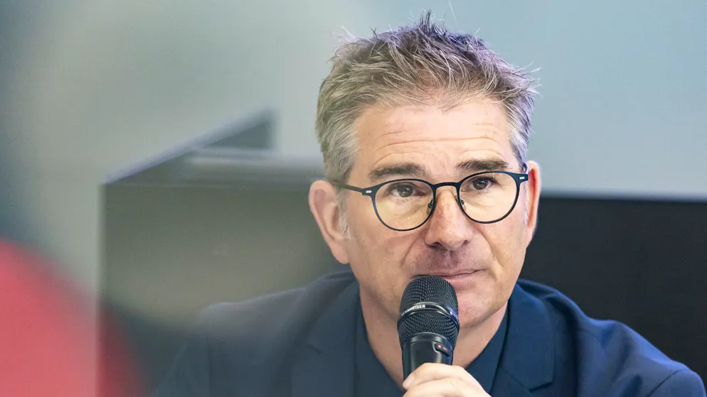 Ecco perché. La polizia bernese stava cercando l'autore dell'incendio del bus già da inizio pomeriggio