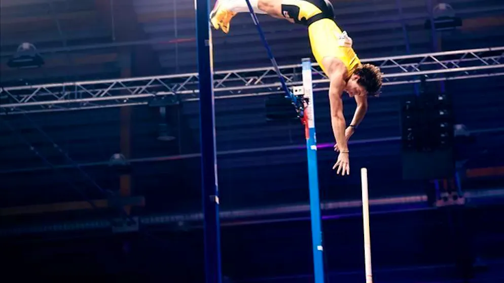 Nuovo record. Duplantis sale fino a 6,31m