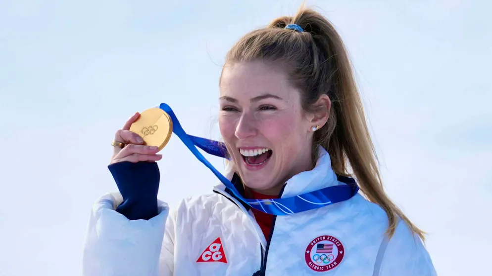 «Resta in Italia, puttana». Mikaela Shiffrin pubblica i messaggi d'odio e gli insulti ricevuti sui social