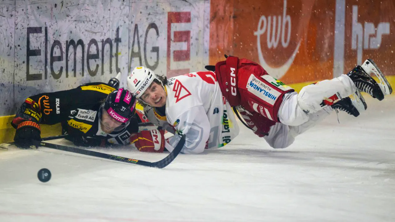 National League. Four teams fight for the last two playoff spots