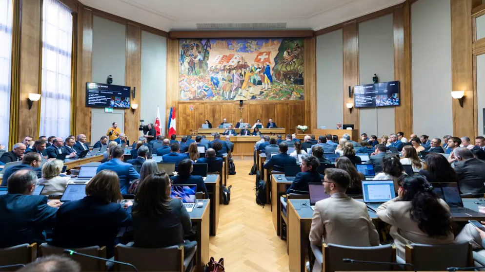 Vallese. Il parlamento approva un fondo di 10 milioni per le vittime della tragedia di Crans-Montana