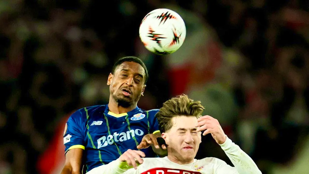 Porto jump higher than Stuttgart in the first leg of the Europa League round of 16.