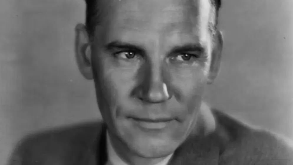 Flitzer, Fehler und Familienstreits: kuriose Fakten zur Oscar-Verleihung. Nur eine Familie schaffte es, in drei Generationen Oscar-Gewinner hervorzubringen – die Hustons. Walter Huston (Bild) bekam 1948 für seine Nebenrolle in «Der Schatz der Sierra Madre» den Oscar, sein Sohn John erhielt für das Drama den Regie-Oscar. 1986 wurde Johns Tochter Anjelica für ihre Nebenrolle in «Die Ehre der Prizzis» ausgezeichnet.
