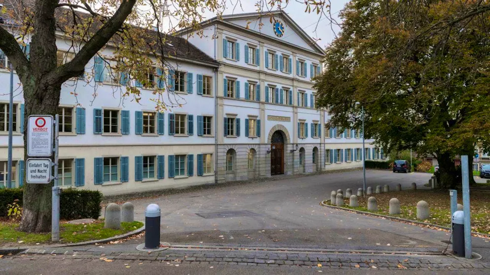 The Zurich High Court has sentenced a 31-year-old Swiss man to eight years' imprisonment for intentional homicide. He killed another man in a dispute in a parking lot in Uster in November 2022. (symbolic image)
