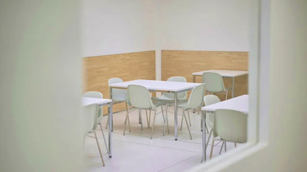 Chur gets a consumption room for drug addicts - Gallery. The room for drug addicts has space for 25 people. The photo shows the room intended for those who inhale drugs.