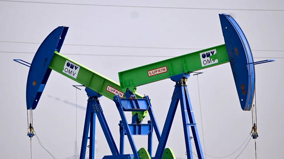 Guerra. Trump autorizza il petrolio di Putin, è scontro aperto con l'UE