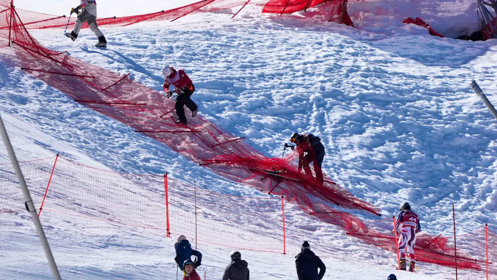 Descente de Courchevel. Il chute et traverse trois filets de sécurité : énorme frayeur pour un Français !