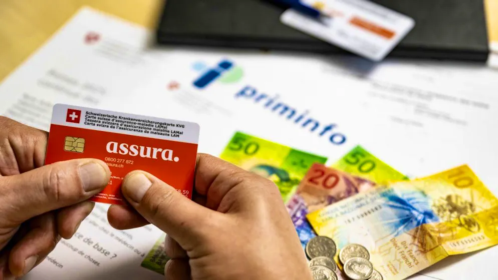 According to the Federal Council, 45% of adults chose the lowest deductible in 2024. This is now to be increased. (symbolic image)