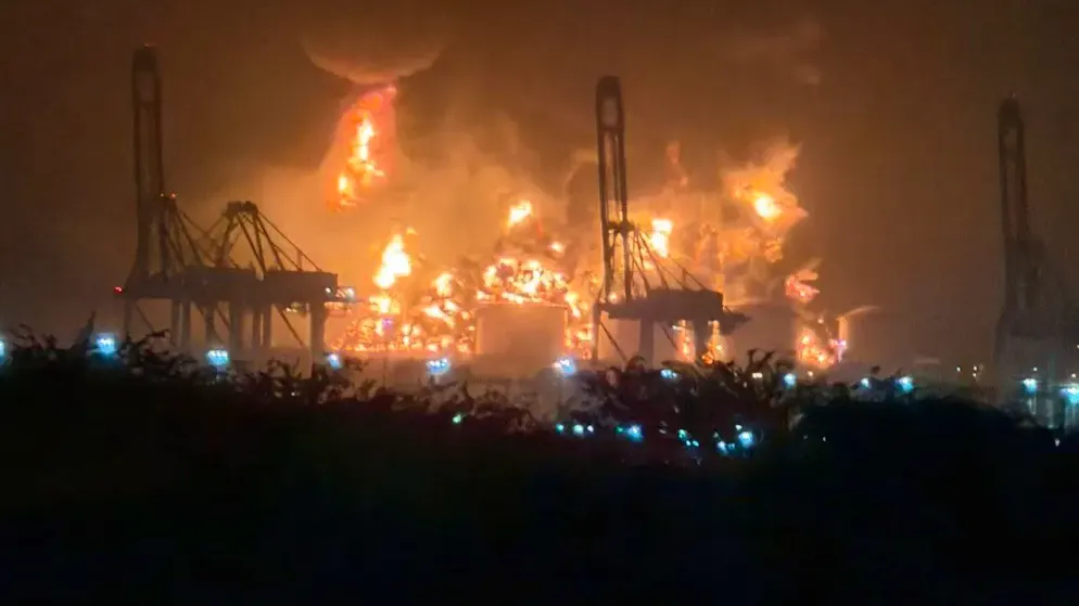 Angriff auf den Iran. Tote und Verletzte durch Drohne im Oman +++ Öl-Preis bei über 100 Dollar pro Barrel Brent