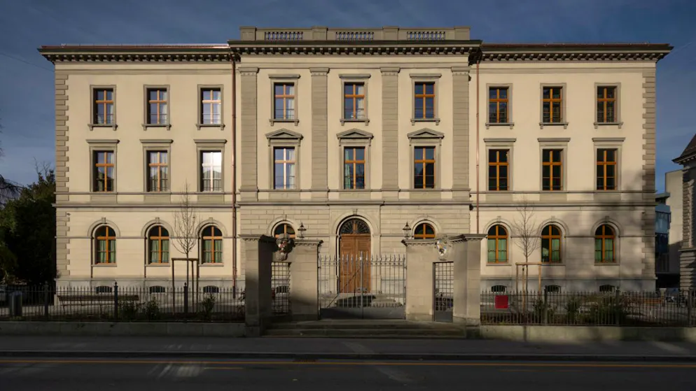 Grigioni. Rimandato il processo d'appello all'ex giudice condannato per violenza su una praticante