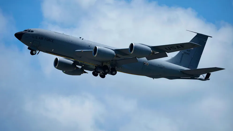 Tankflugzeug vom Typ KC-135. (Archivbild)