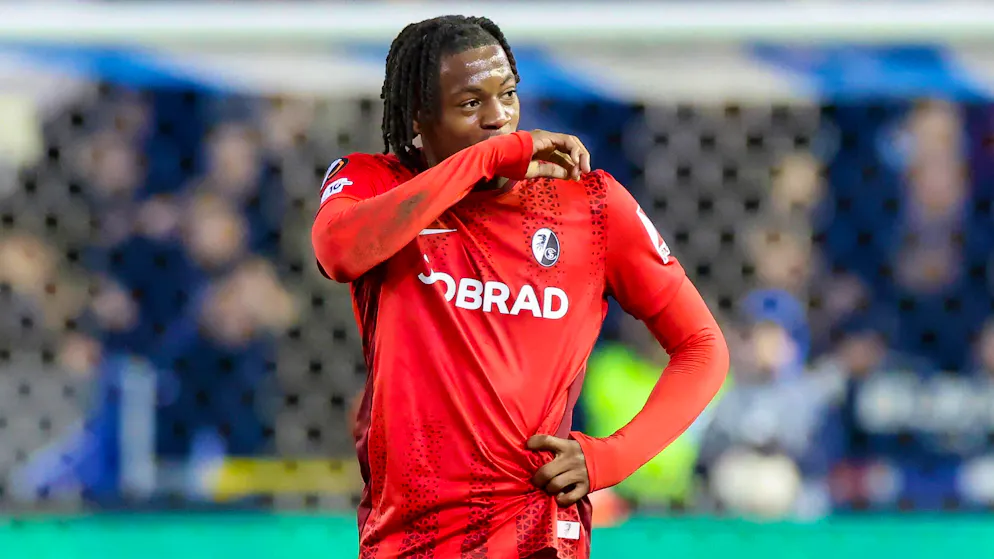 Nati star offside by a wafer-thin margin. Manzambi's Europa League goal is disallowed here