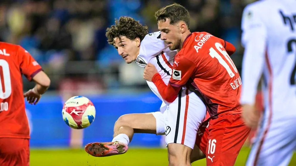 Hot promotion battle: Will Vaduz send FC Aarau packing on Friday ...