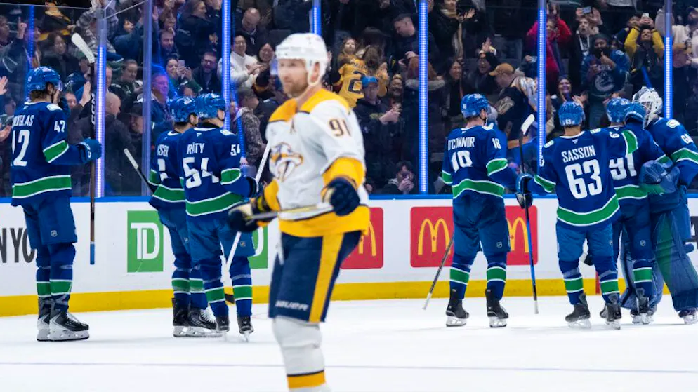 NHL. Nashville loses after leading 3:1 at the bottom of the table